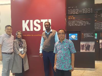 Visiting researchers from Indonesia, Ethiopia and Iran. image